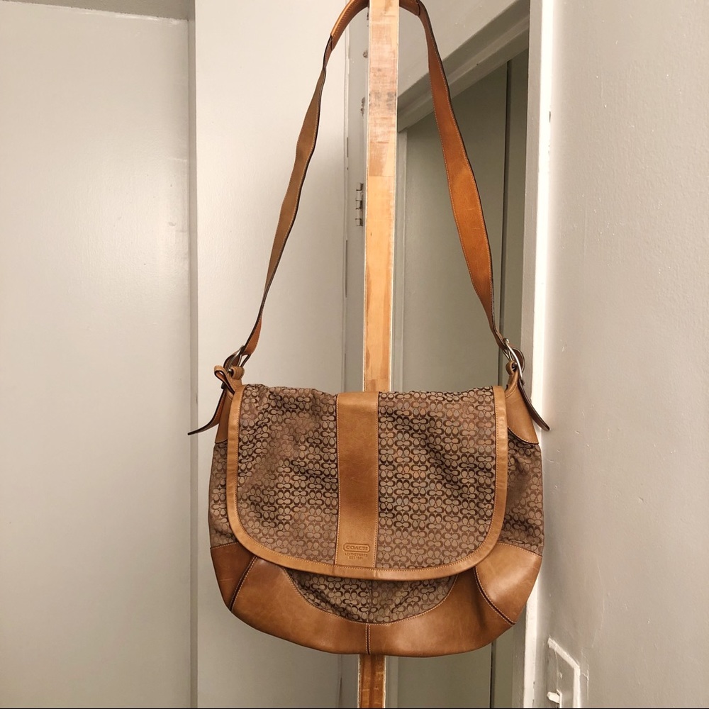 Coach Signature Messenger Bag